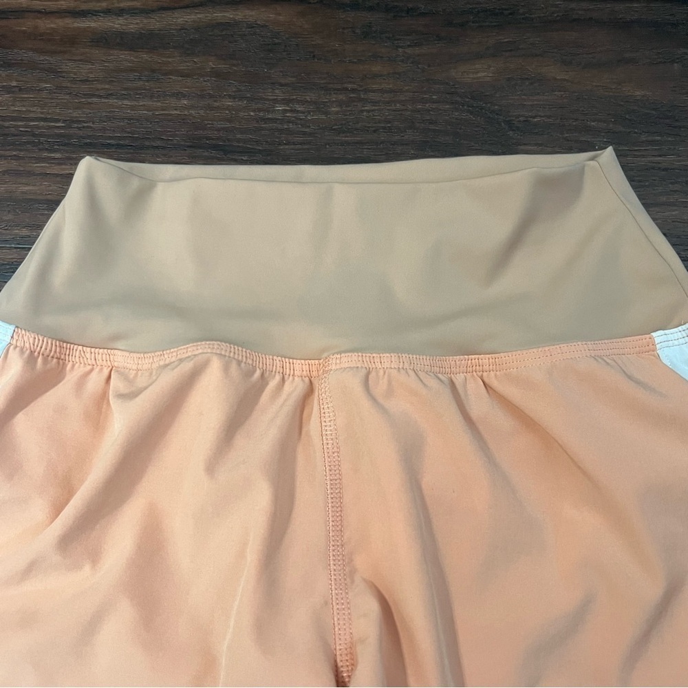 Gilly Hicks Peach and White Lined Athletic Running Shorts Women’s Size XS - Picture 3 of 10